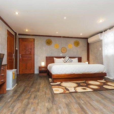 The Palms At Prampram Villa Exterior photo