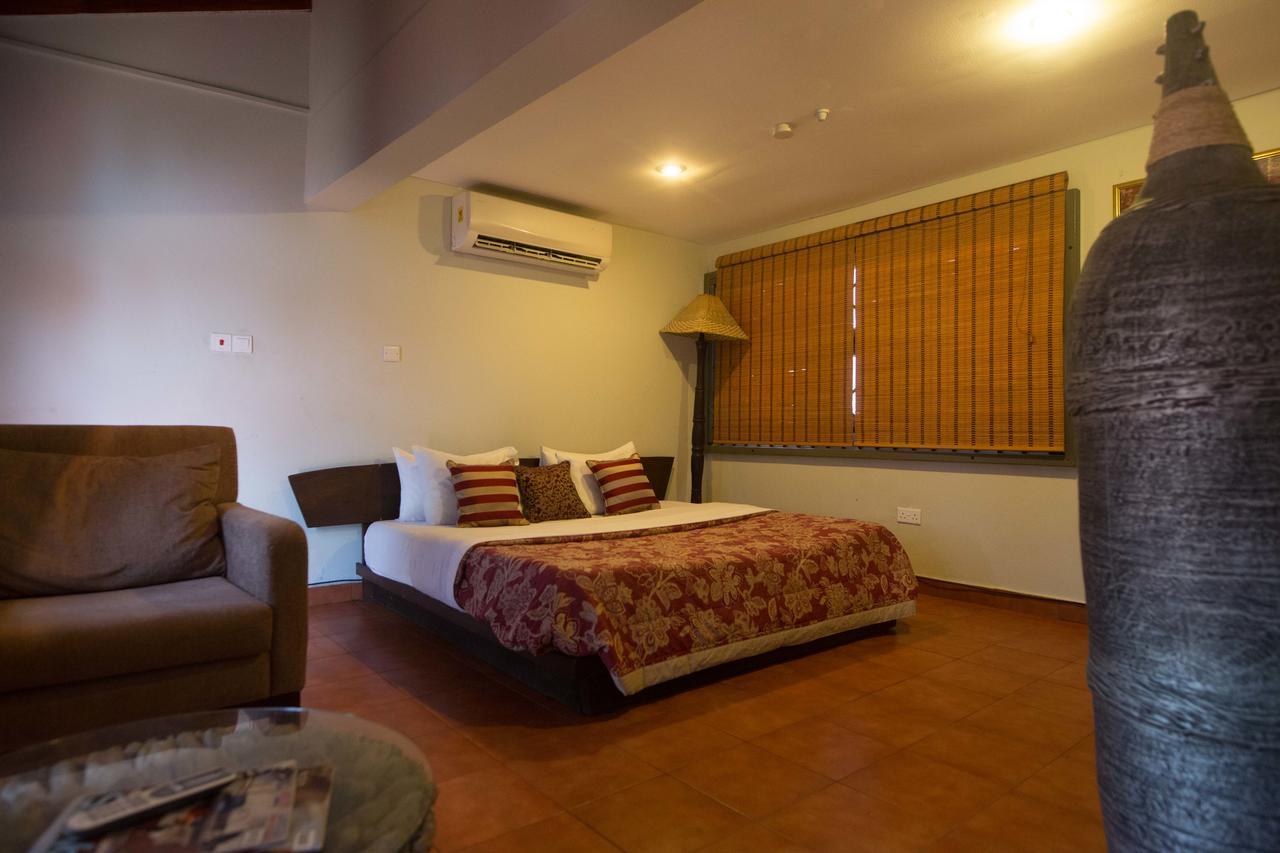 The Palms At Prampram Villa Exterior photo